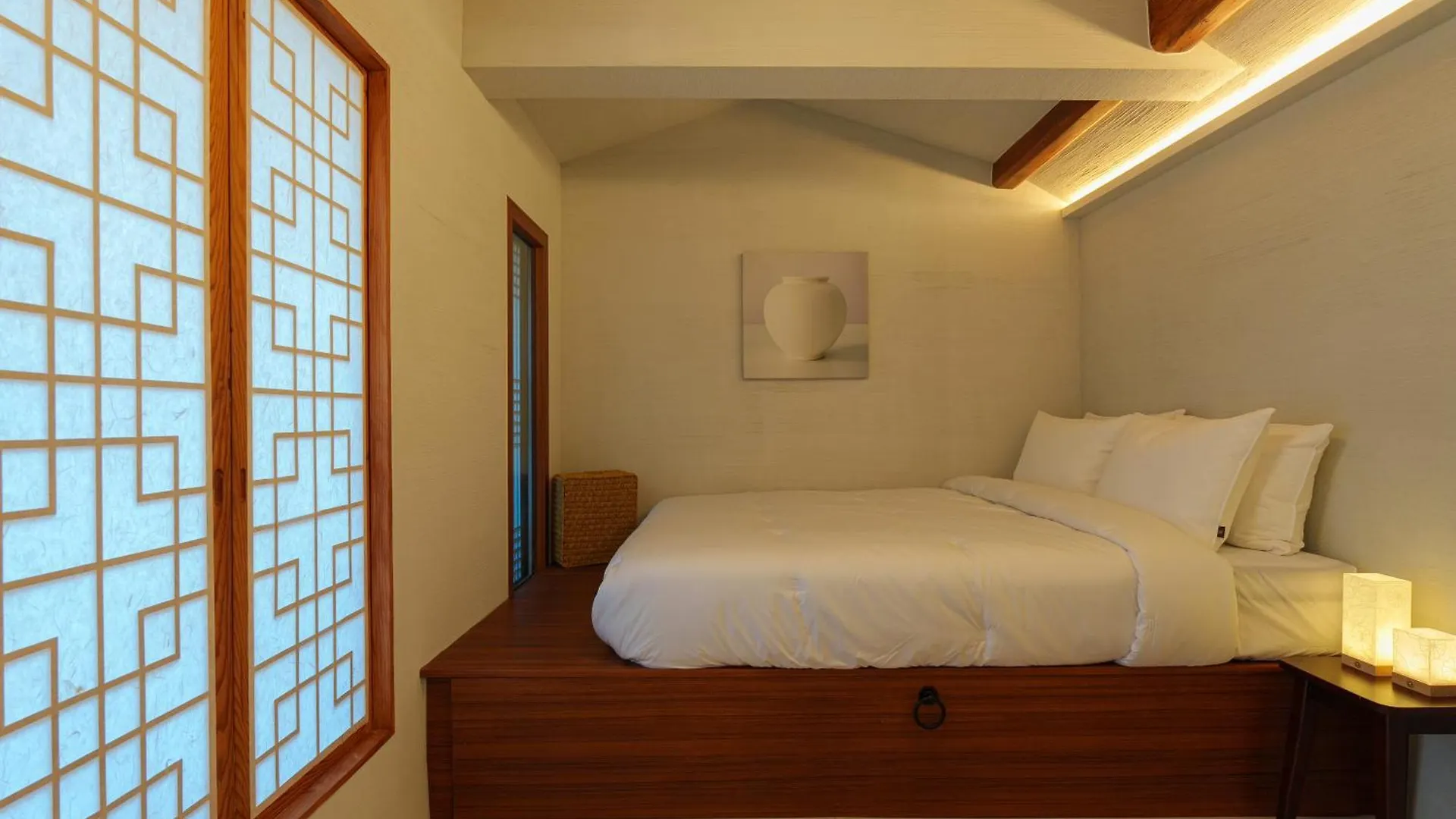 Apartman Bukchon Hanok - 'Yul Jae' The Access Code Is Sent By Message Szöul